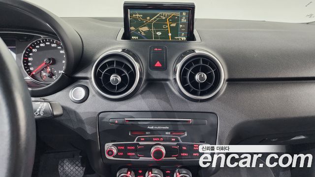 Audi A1 2015 — photo 14
