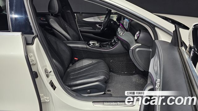 Mercedes-Benz CLS-Class 2019 — photo 10