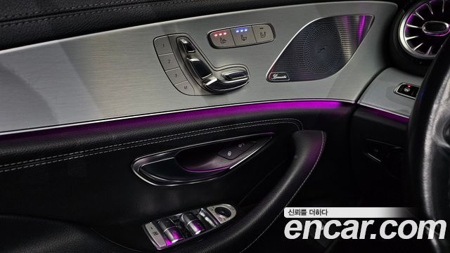 Mercedes-Benz CLS-Class 2019 — photo 16