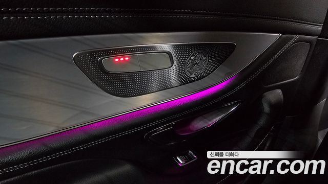 Mercedes-Benz CLS-Class 2019 — photo 17