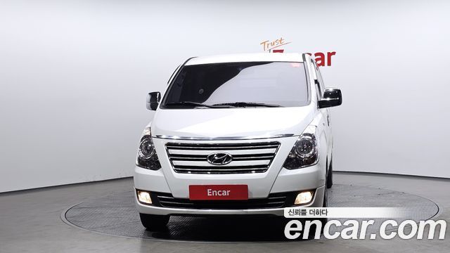 Hyundai Starex 2017 — photo 3