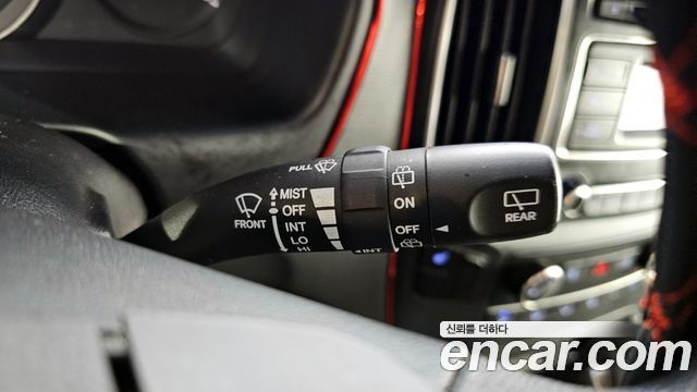 Hyundai Starex 2017 — photo 18