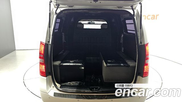 Hyundai Starex 2017 — photo 20