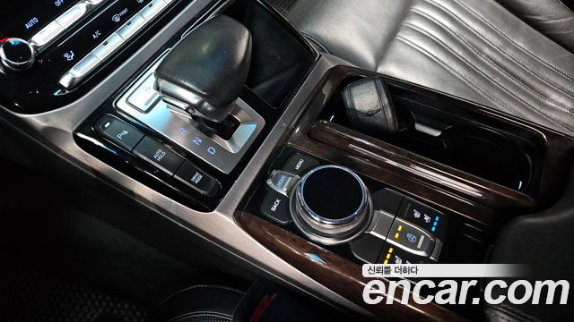 Genesis EQ900 2017 — photo 9