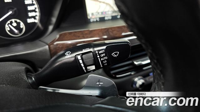Genesis EQ900 2017 — photo 18