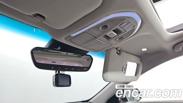 Genesis G80 2017 — photo 14