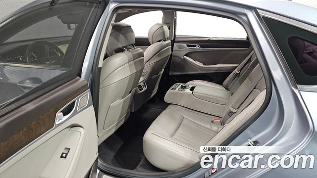 Genesis G80 2017 — photo 16