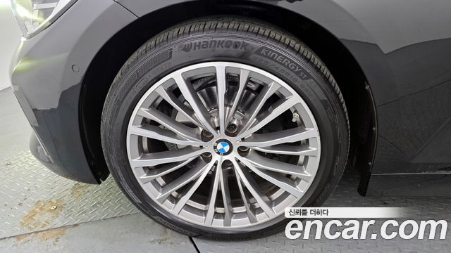 BMW 3-Series 2020 — photo 5