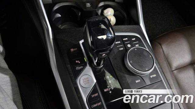 BMW 3-Series 2020 — photo 9