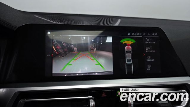 BMW 3-Series 2020 — photo 13