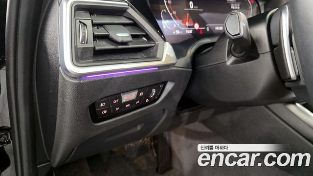 BMW 3-Series 2020 — photo 15