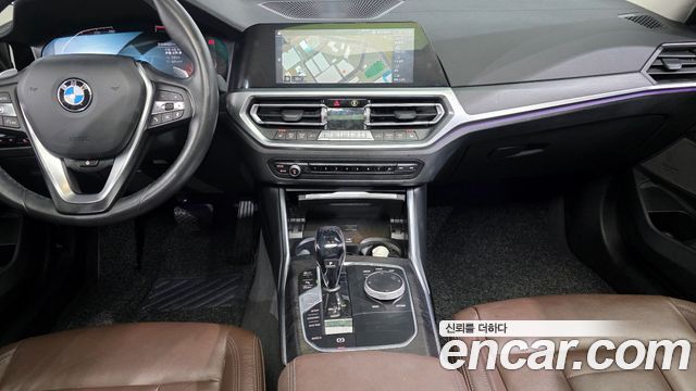 BMW 3-Series 2020 — photo 19