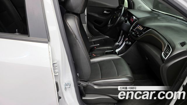 Chevrolet Korea Trax 2021 — photo 12