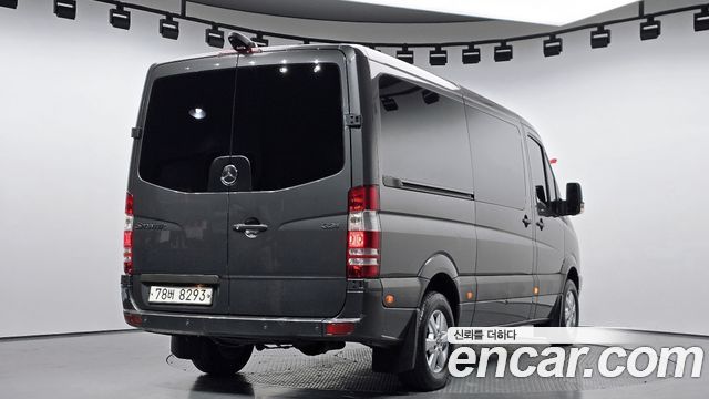 Mercedes-Benz Sprinter 2011 — photo 2