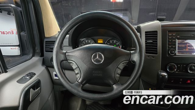 Mercedes-Benz Sprinter 2011 — photo 13
