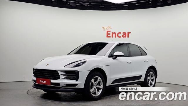 Porsche Macan 2020 — photo 1