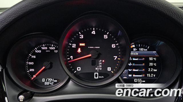 Porsche Macan 2020 — photo 8