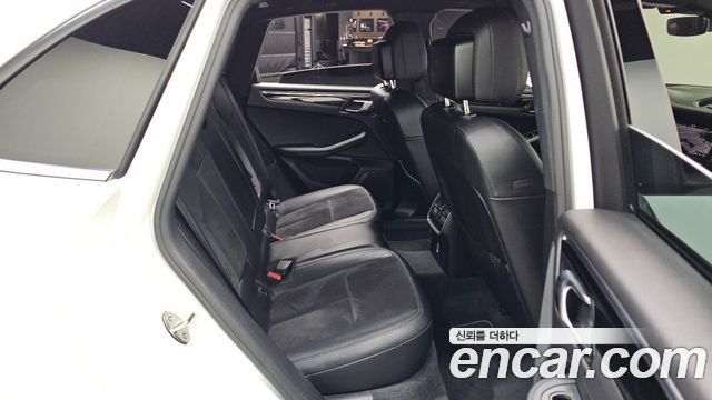 Porsche Macan 2020 — photo 13