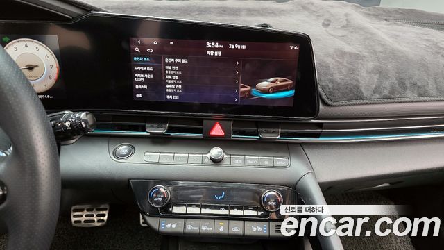 Hyundai AVANTE 2022 — photo 14