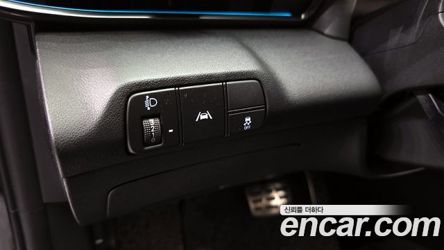 Hyundai AVANTE 2022 — photo 16