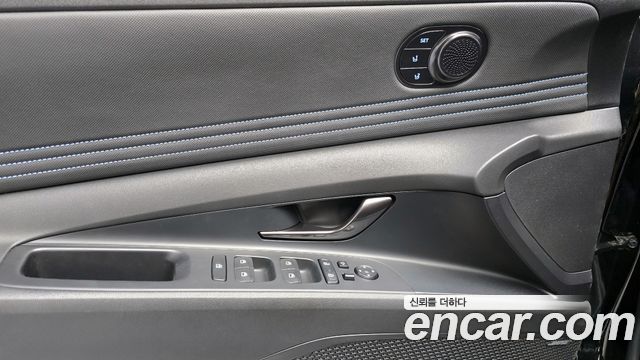 Hyundai AVANTE 2022 — photo 17