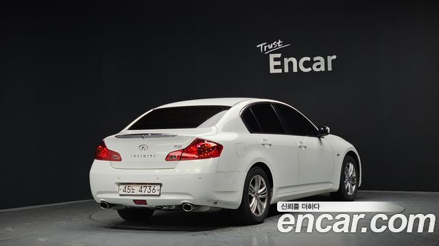 Infiniti G 2013 — photo 2