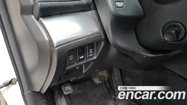Infiniti G 2013 — photo 17