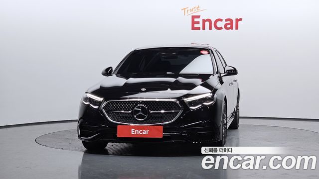 Mercedes-Benz E-Class 2026 — photo 3