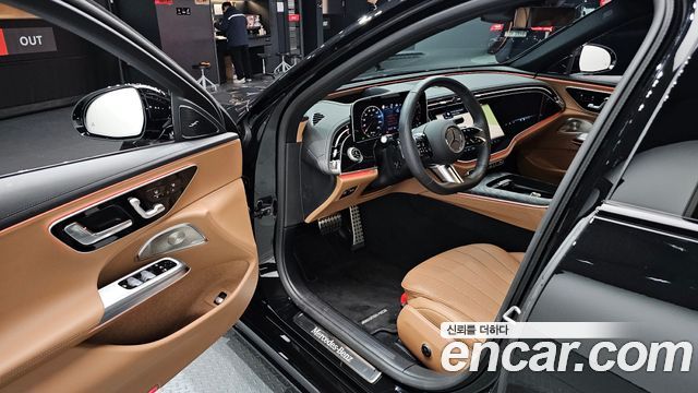 Mercedes-Benz E-Class 2026 — photo 11