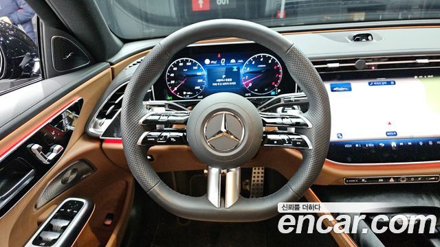 Mercedes-Benz E-Class 2026 — photo 13