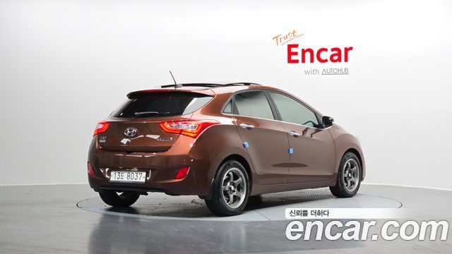 Hyundai i30 2012 — photo 2