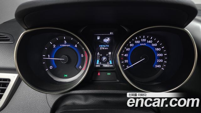 Hyundai i30 2012 — photo 8
