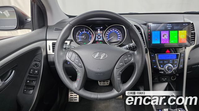 Hyundai i30 2012 — photo 13