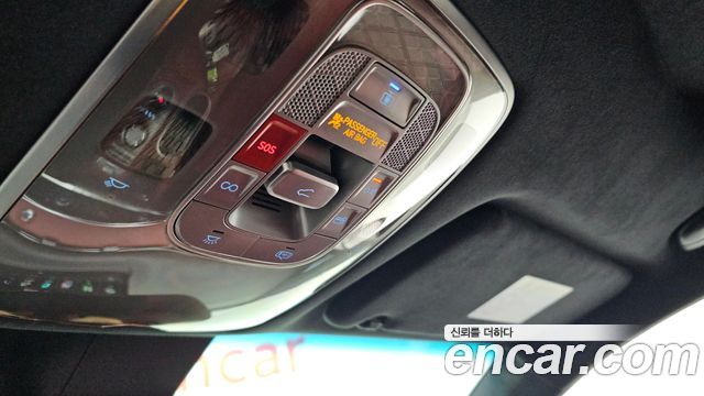 Genesis GV70 2023 — photo 17