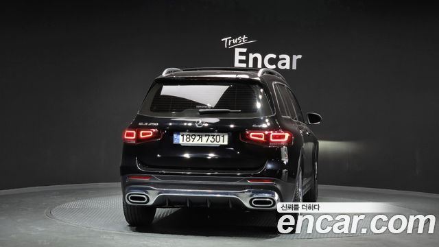 Mercedes-Benz GLB-Class 2023 — photo 4