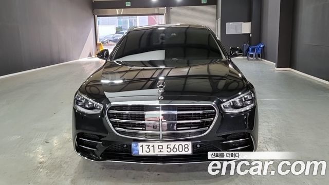 Mercedes-Benz S-Class 2024 — photo 1