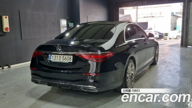 Mercedes-Benz S-Class 2024 — photo 3