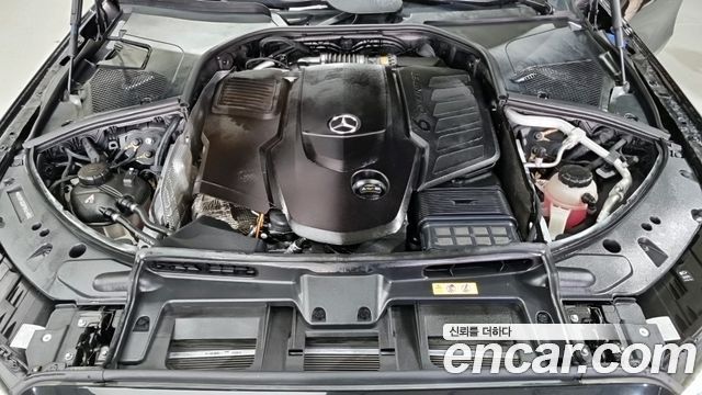 Mercedes-Benz S-Class 2024 — photo 6