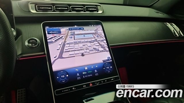 Mercedes-Benz S-Class 2024 — photo 12