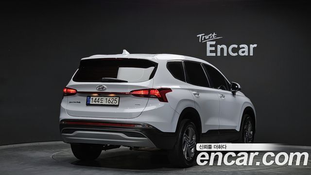 Hyundai Santafe 2022 — photo 2