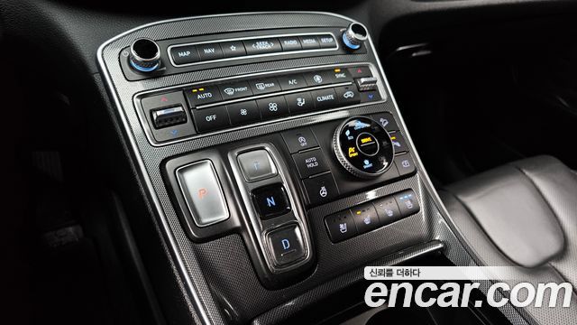Hyundai Santafe 2022 — photo 9