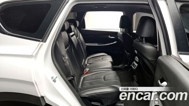 Hyundai Santafe 2022 — photo 11