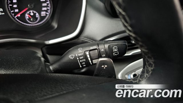Hyundai Santafe 2022 — photo 18