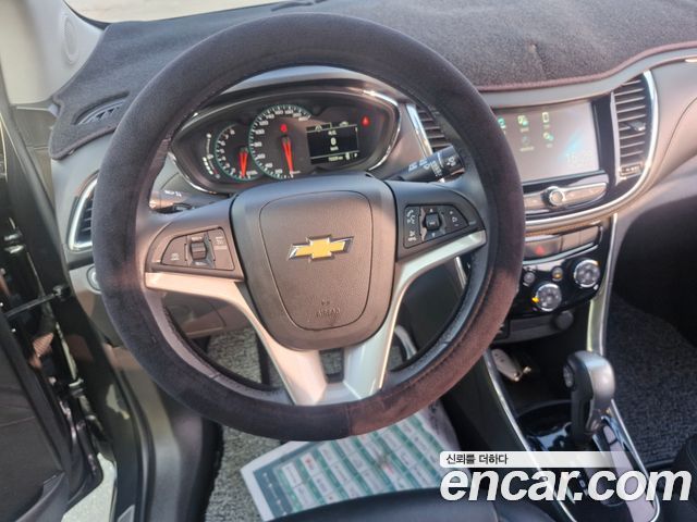 Chevrolet Korea Trax 2017 — photo 11