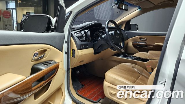 Kia Canival 2018 — photo 11