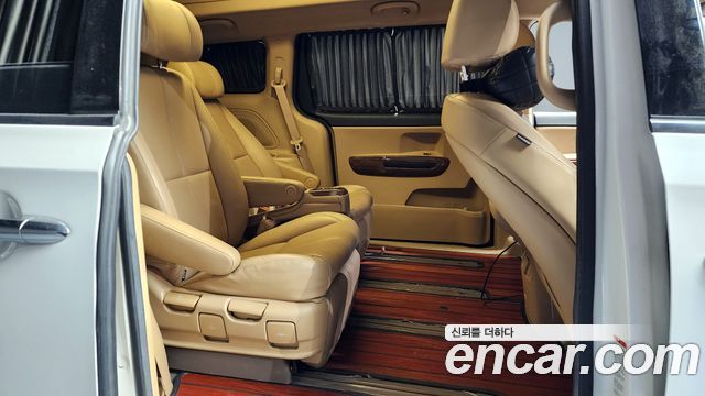 Kia Canival 2018 — photo 12