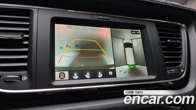 Kia Canival 2018 — photo 15