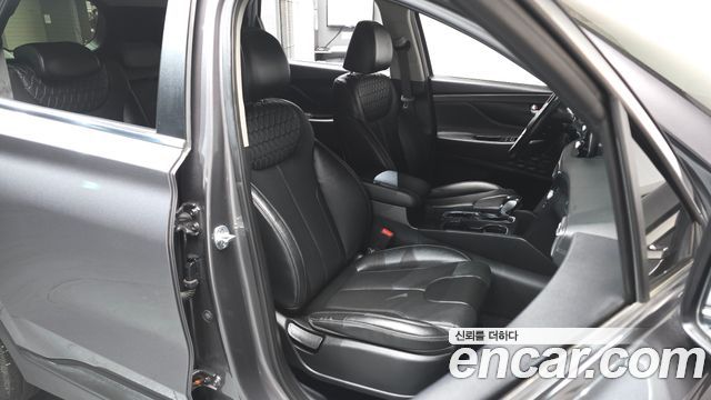 Hyundai Santafe 2019 — photo 12