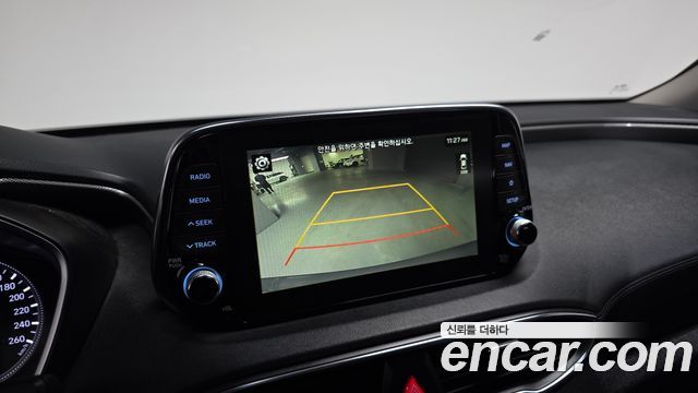 Hyundai Santafe 2019 — photo 16