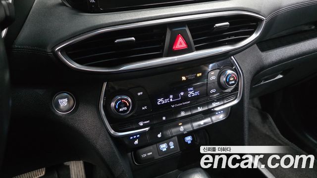 Hyundai Santafe 2019 — photo 17
